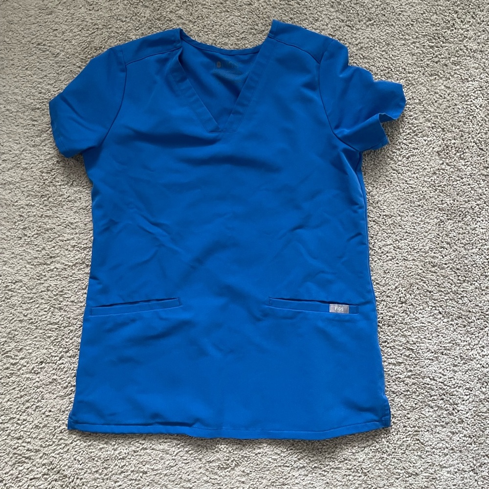 Figs scrub top